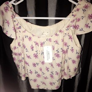 FLOWER CROP TOP OFF SHOULDER